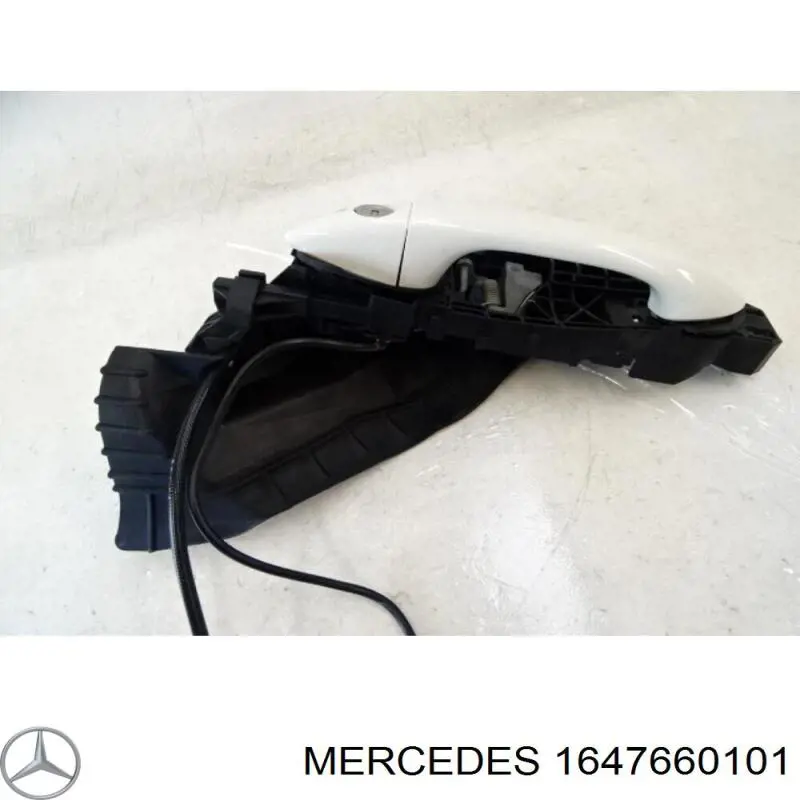 16476601019999 Mercedes tirador de puerta exterior izquierdo delantero/trasero