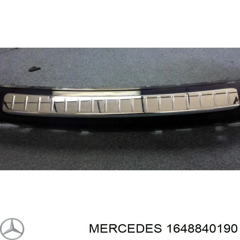 1648840190 Mercedes listón protector, parachoques trasero superior (estribo)