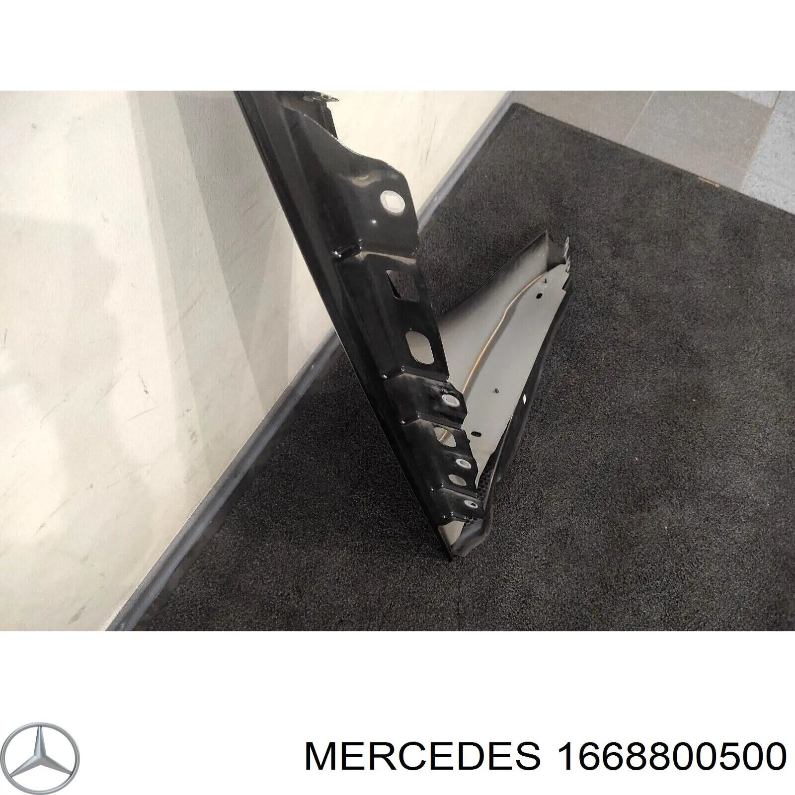 1668800500 Mercedes guardabarros delantero izquierdo