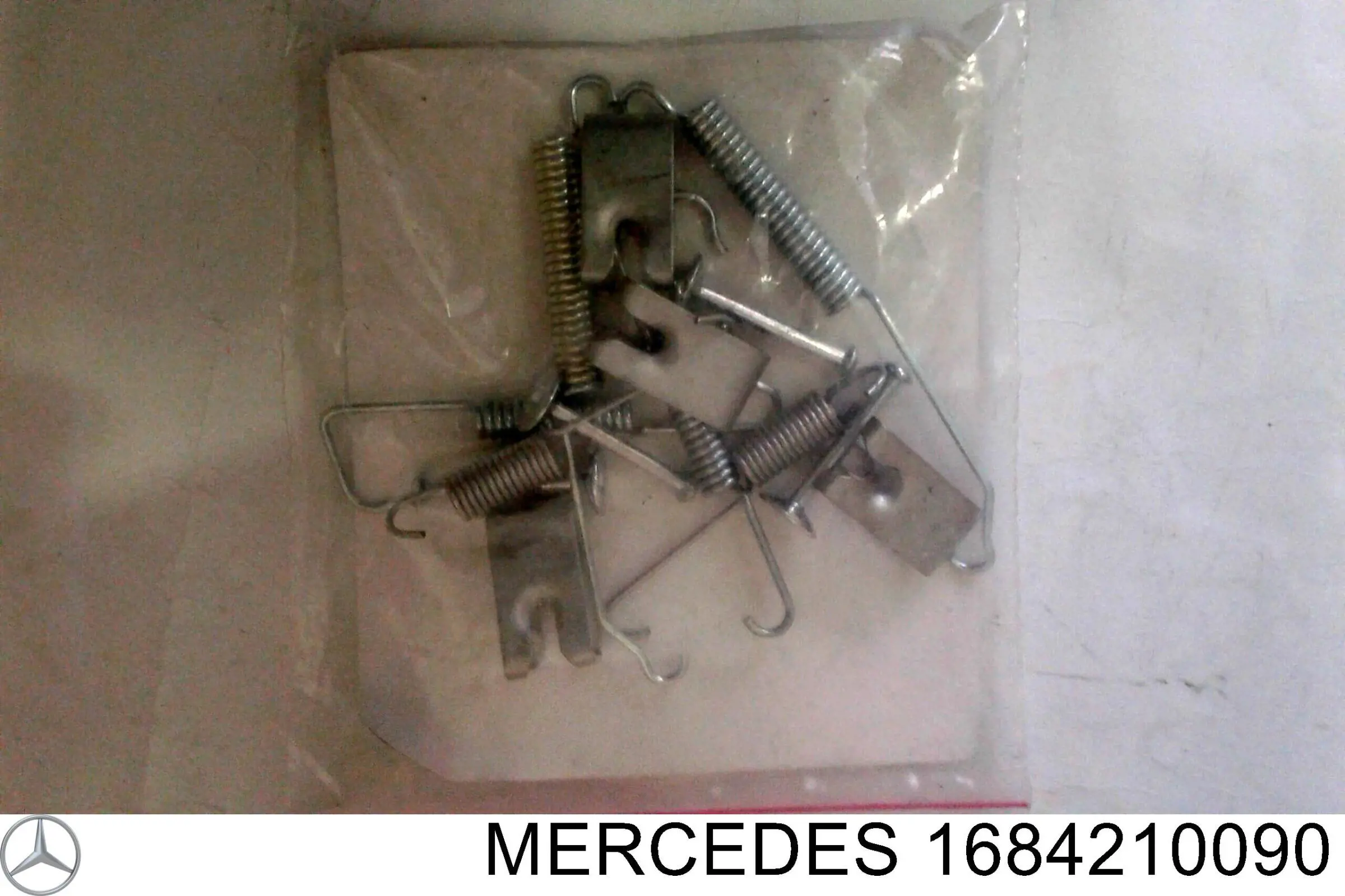 1684210090 Mercedes juego de reparación, pastillas de frenos