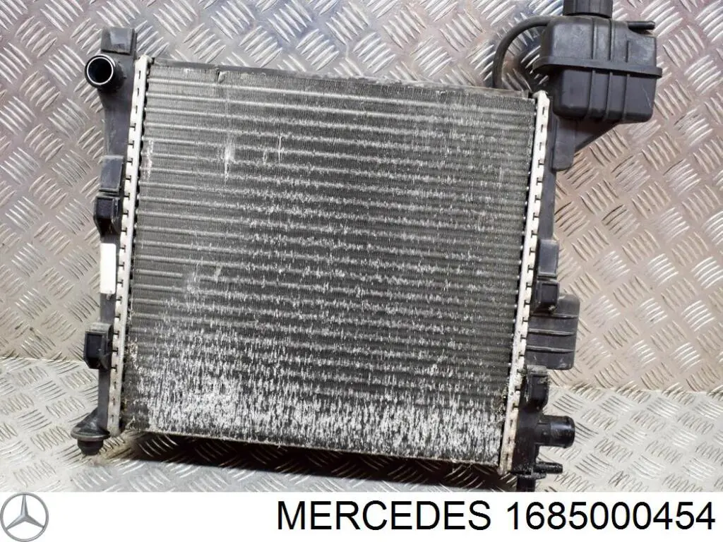 1685000454 Mercedes condensador aire acondicionado