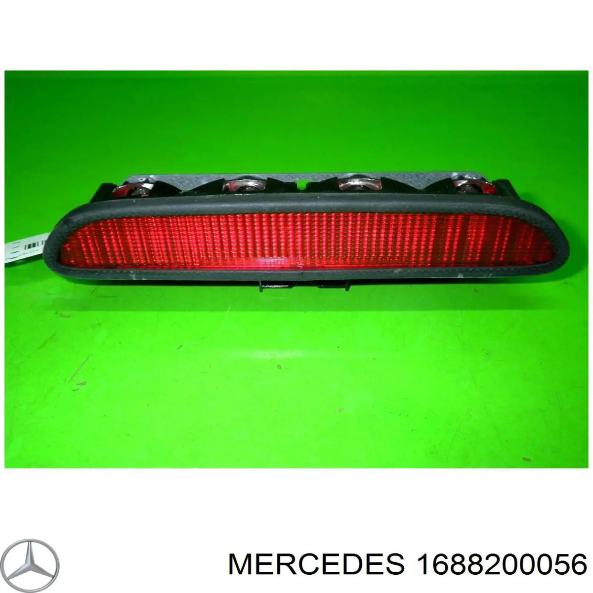 1688200056 Mercedes luz de freno adicional