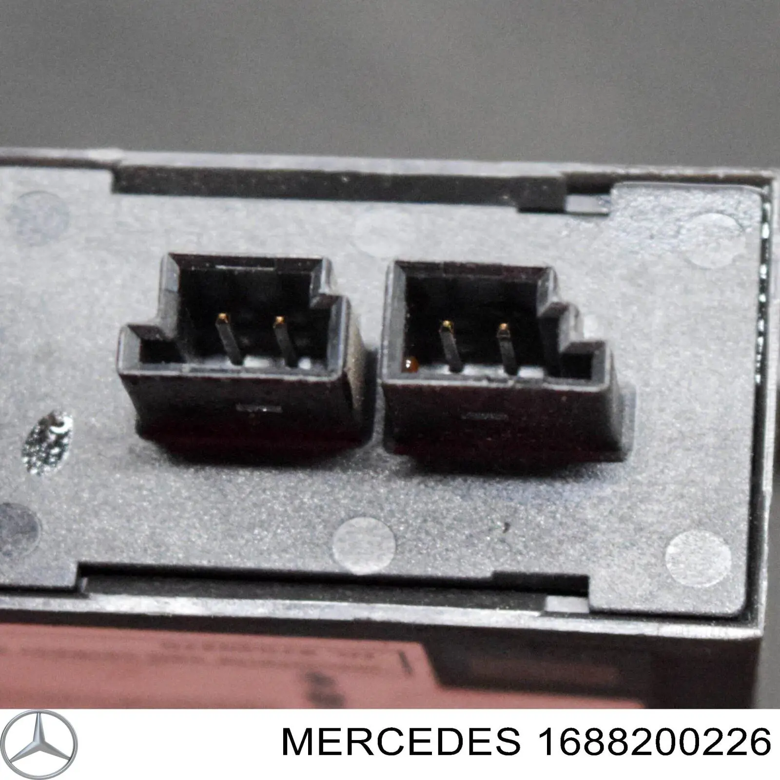 Piloto trasero derecho Mercedes 1688200226