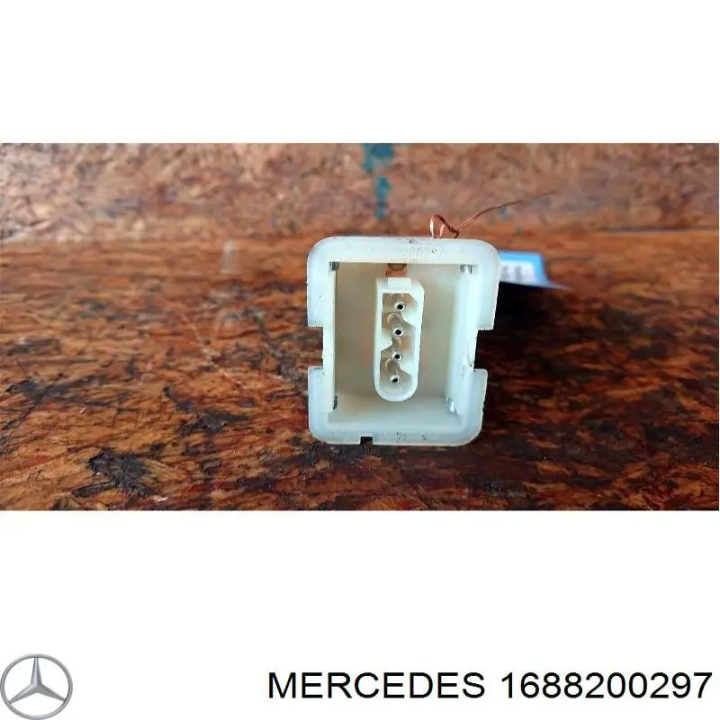 1688200297 Mercedes