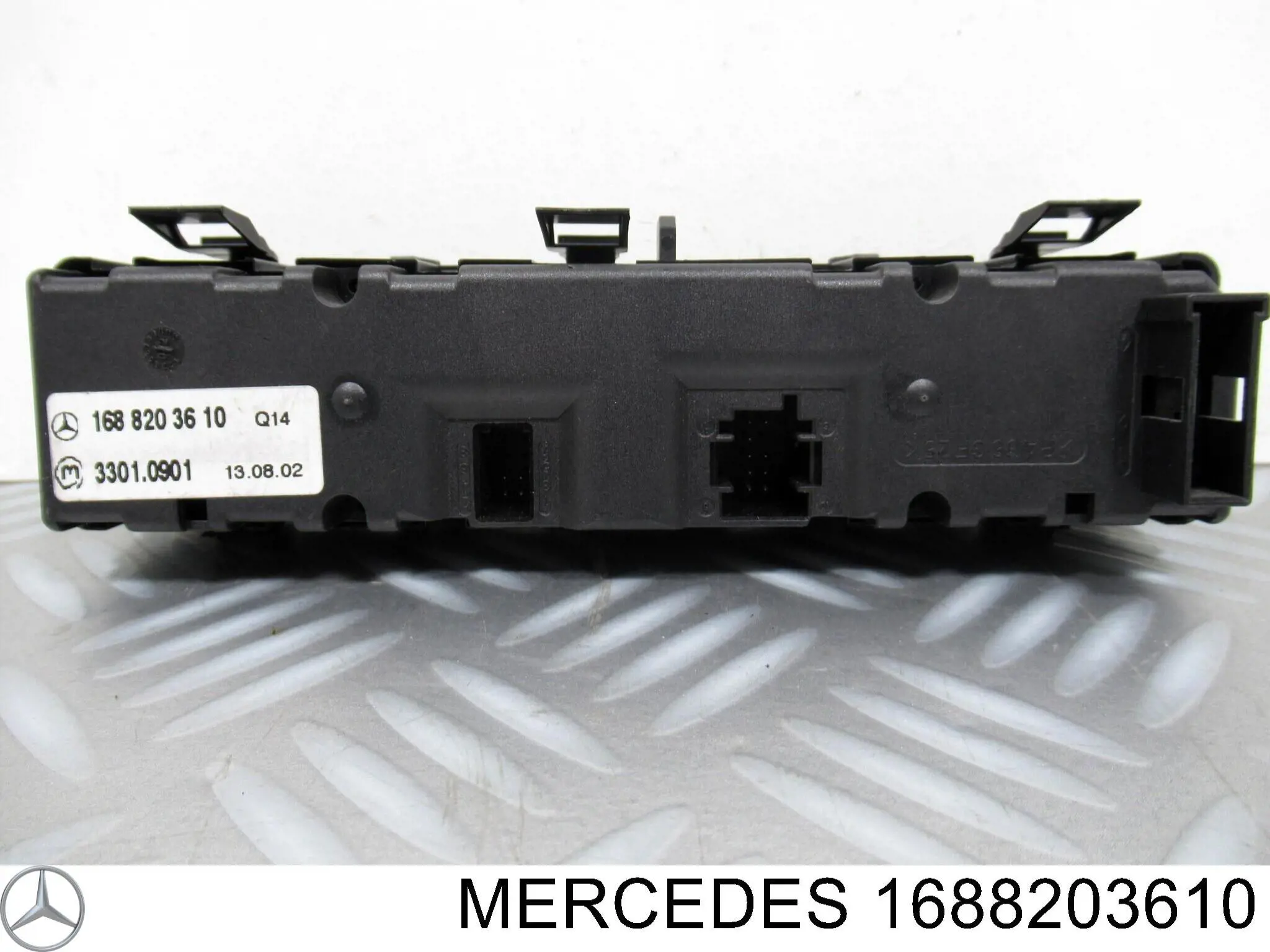 Bloque de botones de la consola central 1688203610 Mercedes