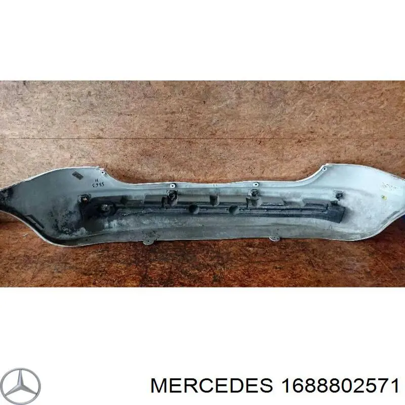 A1688802571 Mercedes parachoques trasero