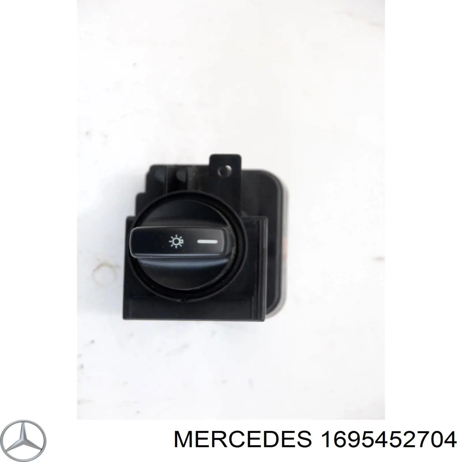 1695452704 Mercedes