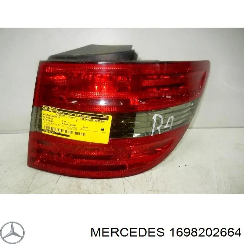 1698202664 Mercedes piloto posterior exterior derecho