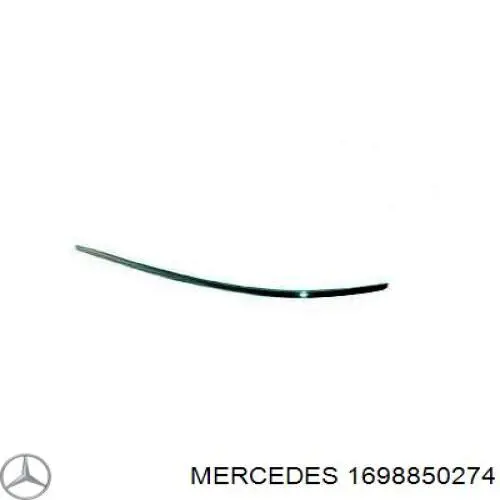 1698850274 Mercedes moldura de parachoques delantero derecho