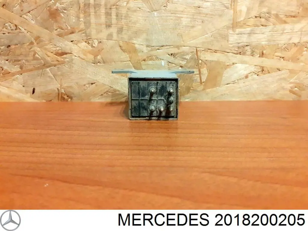 2018200205 Mercedes