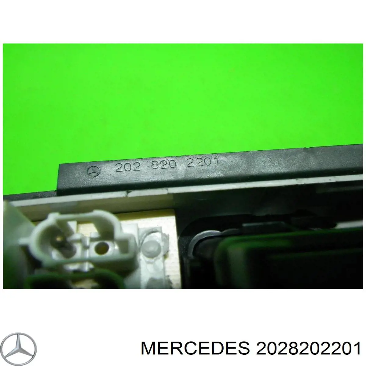 Luz de techo interior (cabina) Mercedes 2028202201 precio, desde 53,72 EUR