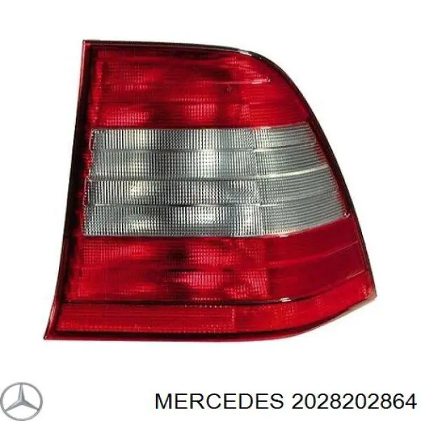 2028202864 Mercedes piloto posterior derecho