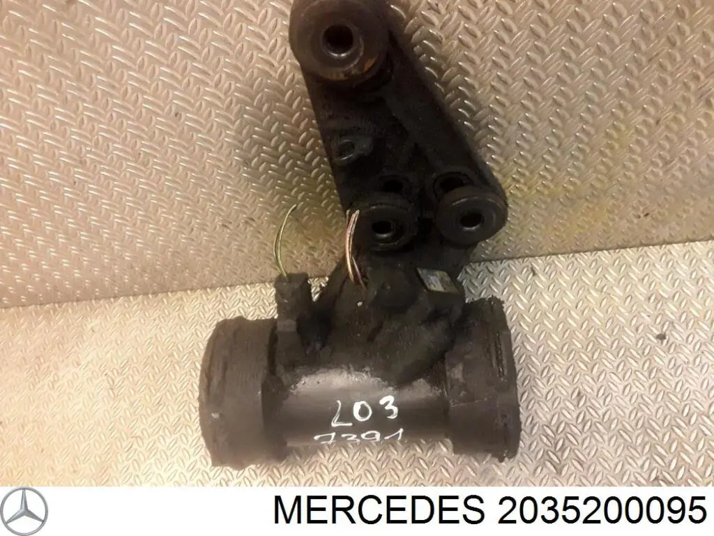 2035200095 Mercedes tubo flexible de aire de sobrealimentación izquierdo
