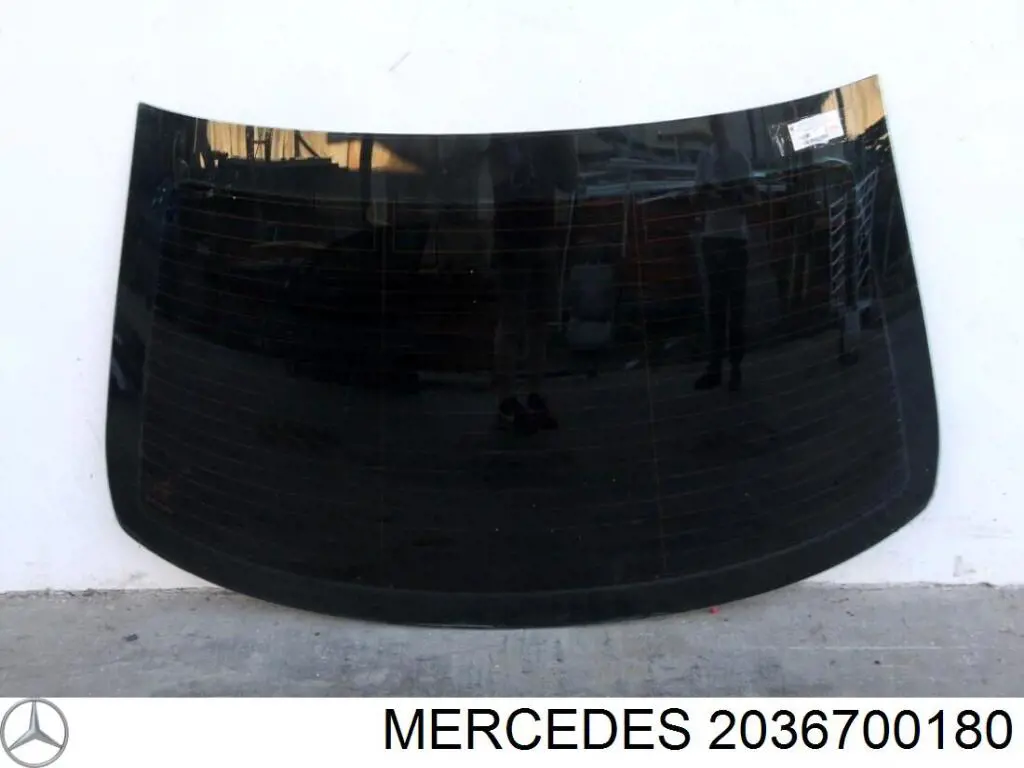 2036700180 Mercedes luneta trasera