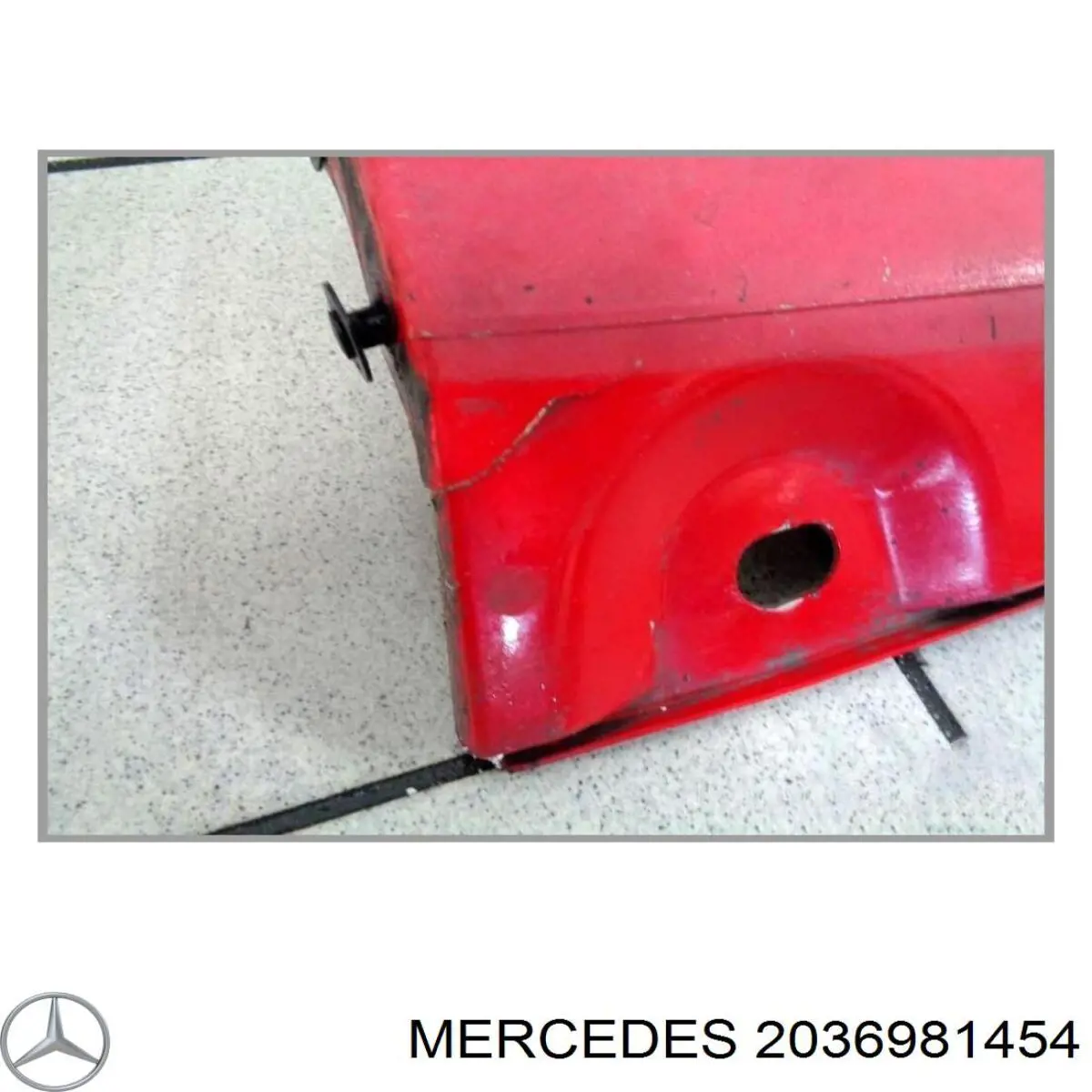 2036981454 Mercedes listón de acceso exterior derecho