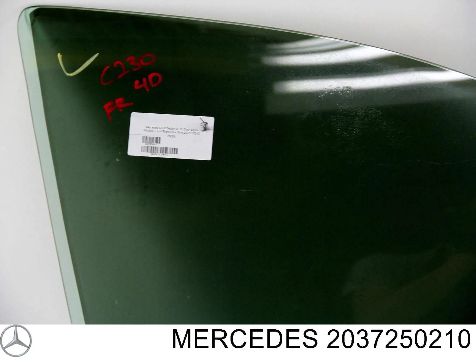 2037250210 Mercedes luna de puerta delantera derecha