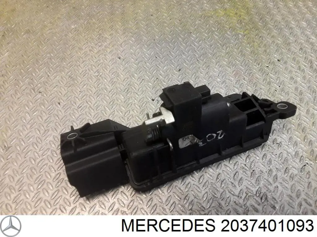 2037401093 Mercedes