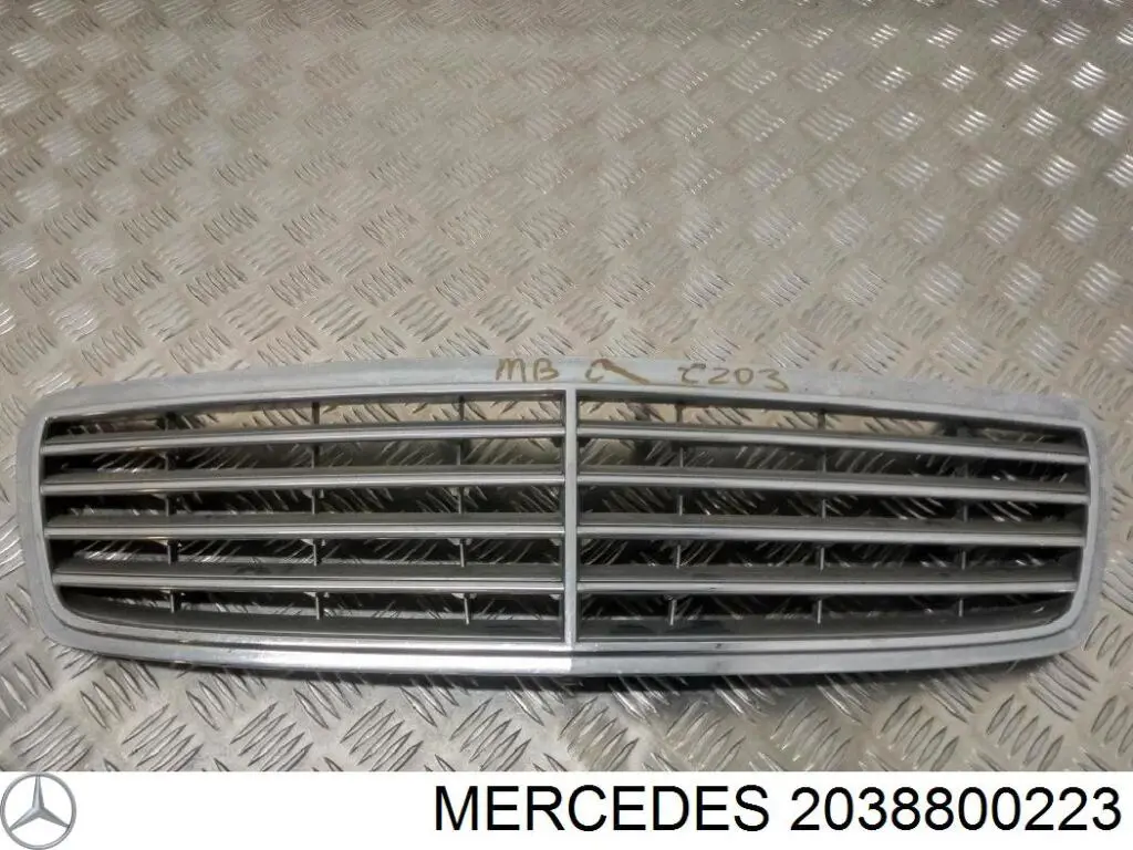 2038800183 Mercedes rejilla de radiador