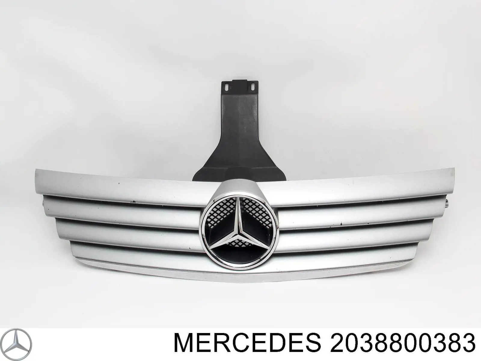 Rejilla delantera Mercedes 2038800383 precio, desde 97,28 EUR
