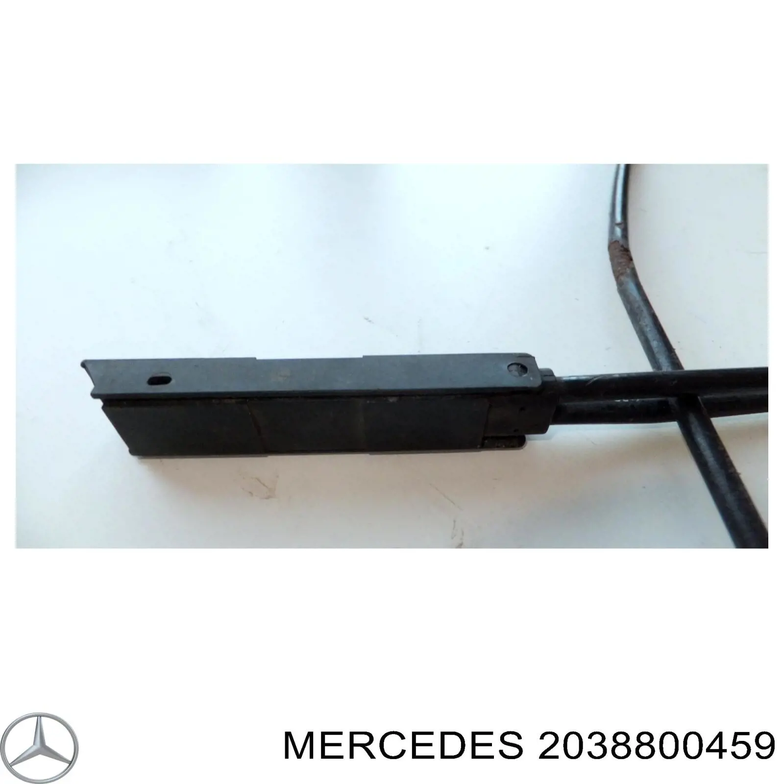 2038800459 Mercedes tirador del cable del capó delantero