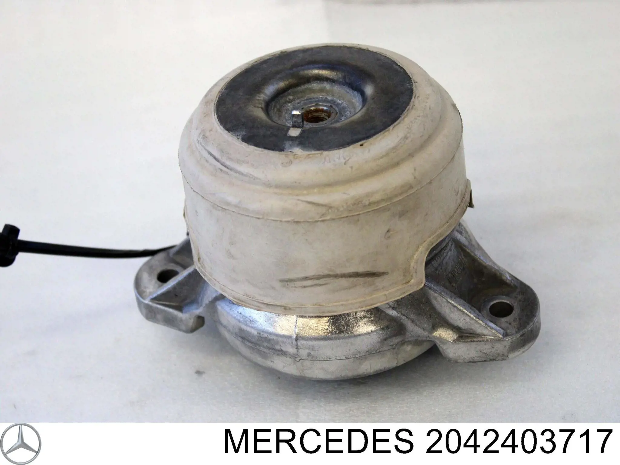 2042403717 Mercedes soporte de motor derecho