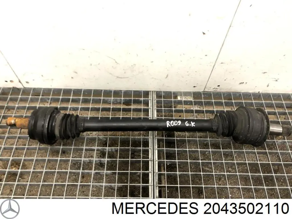 2043502110 Mercedes árbol de transmisión trasero