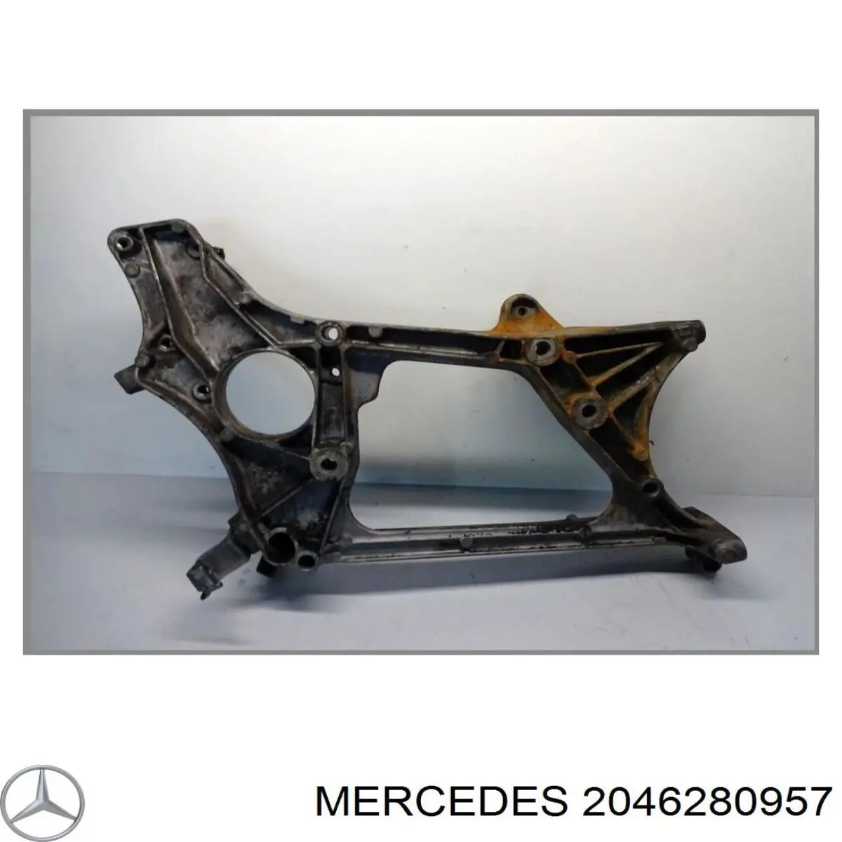 2046280957 Mercedes subchasis delantero soporte motor
