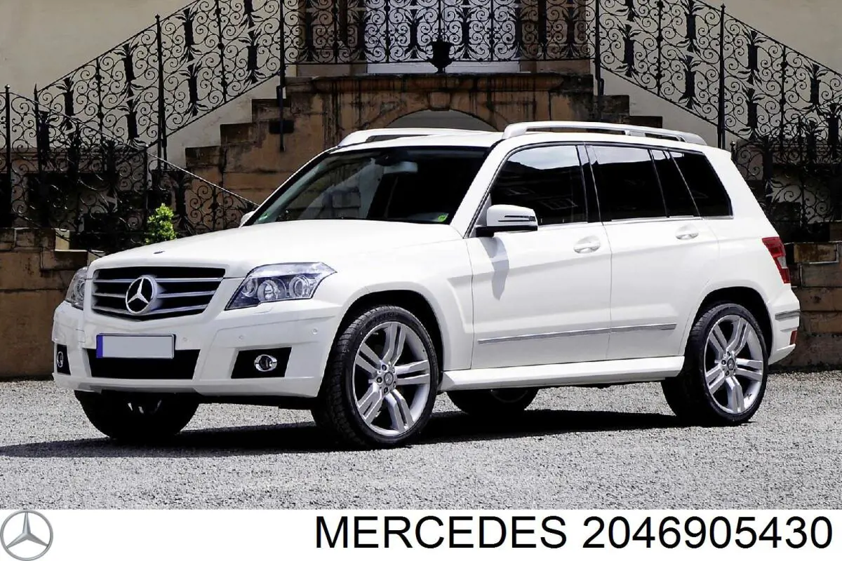 2046905430 Mercedes guardabarros interior, aleta delantera, derecho