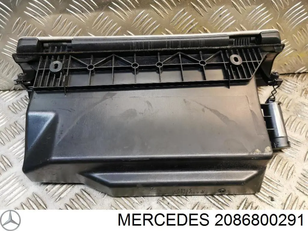 Guantera para Mercedes CLK  C208