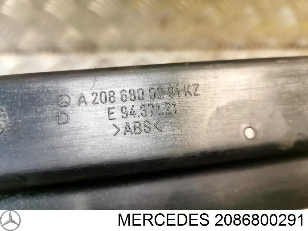 Guantera Mercedes CLK coupé (C208) (1997 - 2002) precio, desde 71,15 EUR