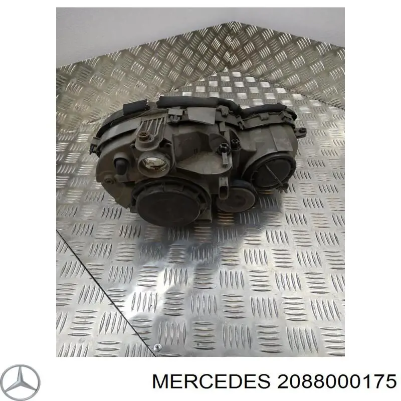 Faros delanteros Mercedes 2088000175