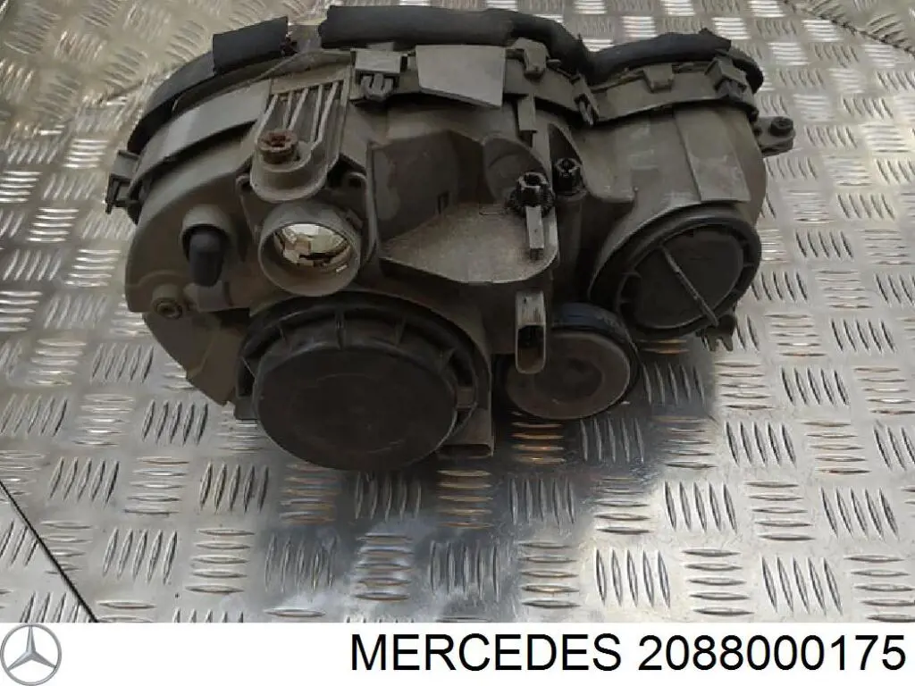 Faro izquierdo 2088000175 Mercedes