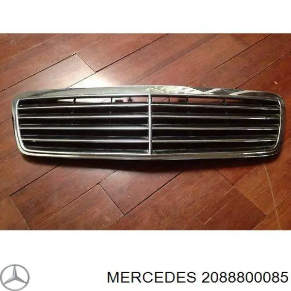 Parrilla Mercedes CLK C208