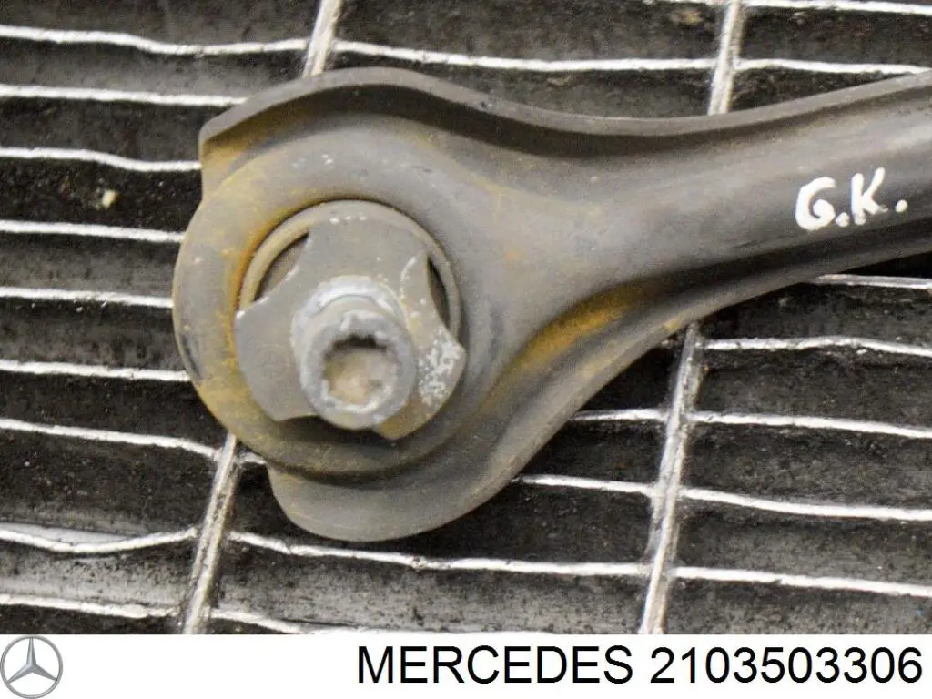 2103503306 Mercedes Brazo superior de suspensión trasera izquierdo/derecho