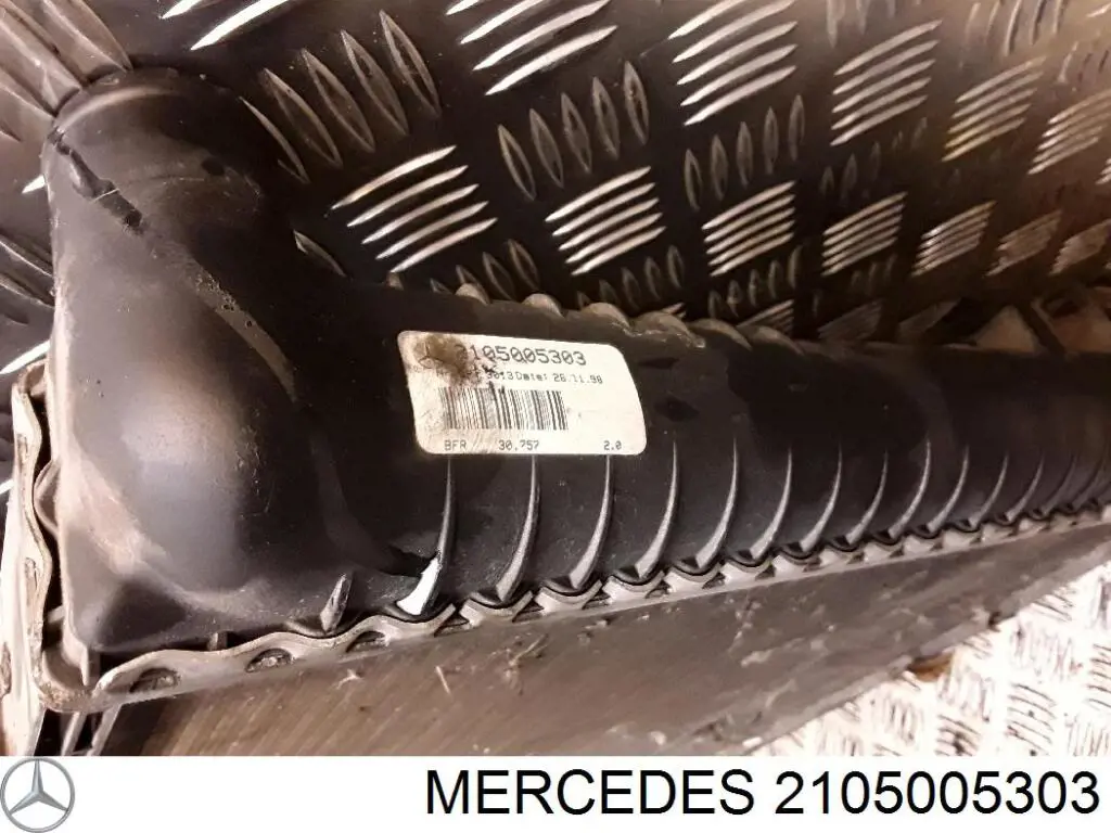 2105005303 Mercedes radiador