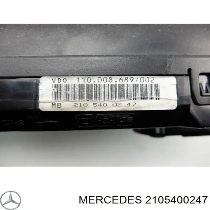 2105400247 Mercedes tablero de instrumentos (panel de instrumentos)