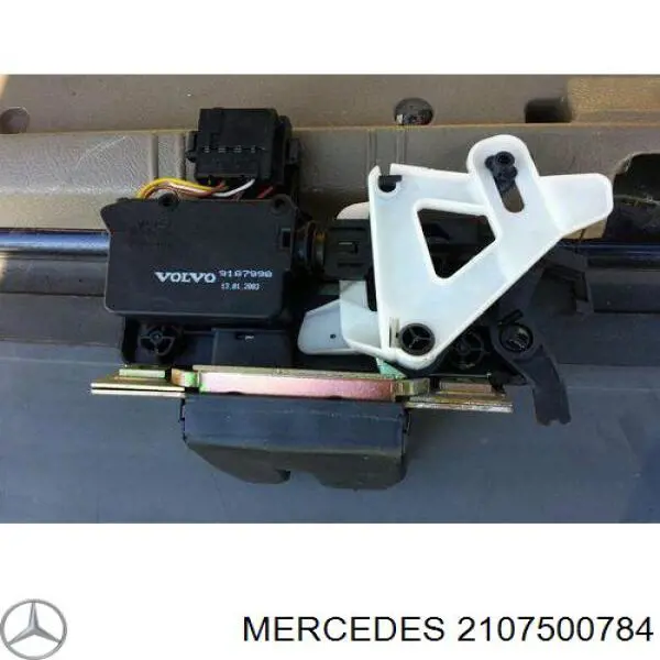 Cuña de cierre puerta de maletero para Mercedes C (W202)