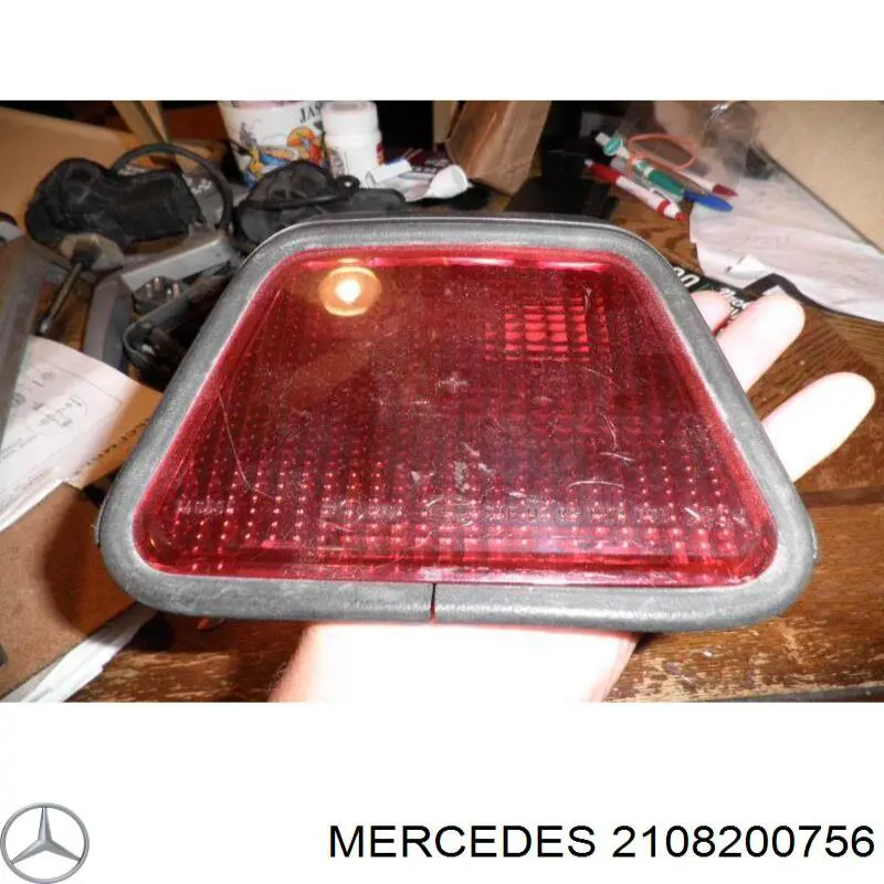 2108200756 Mercedes luz de freno adicional