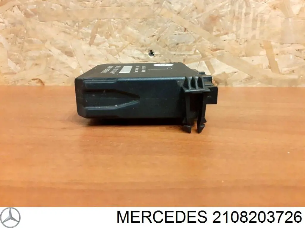 Unidad de confort de la puerta delantera Mercedes 2108203726 precio, desde 31,94 EUR