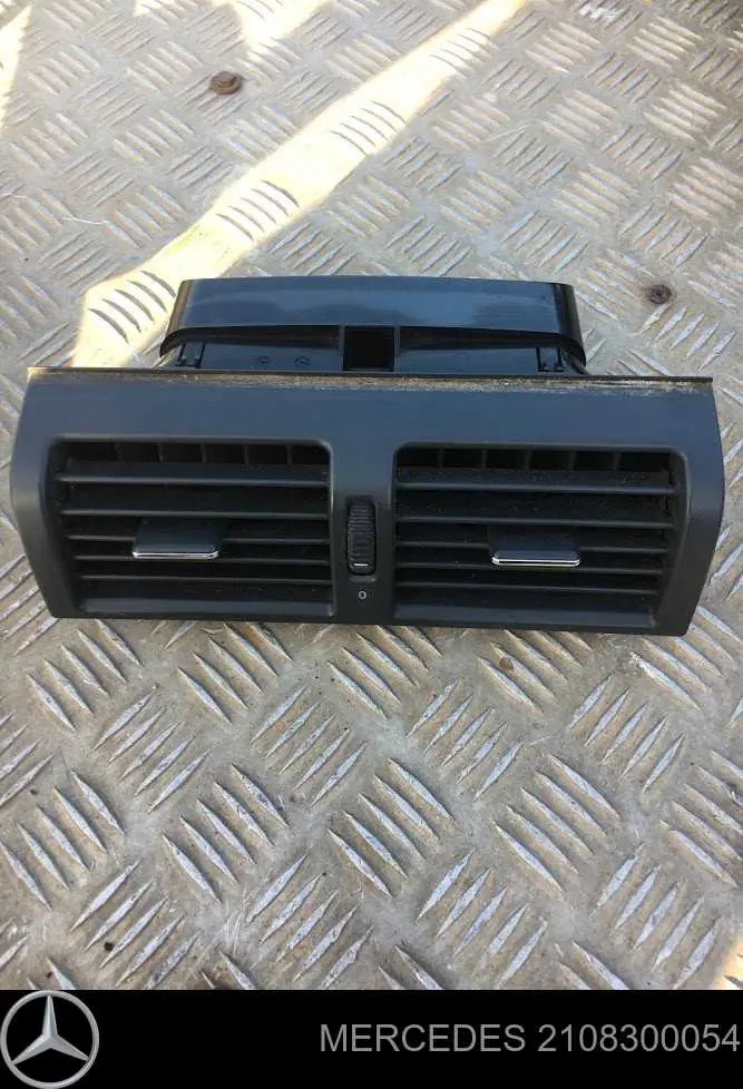 Comprar 2108300054 Mercedes Rejilla de ventilación de salpicadero