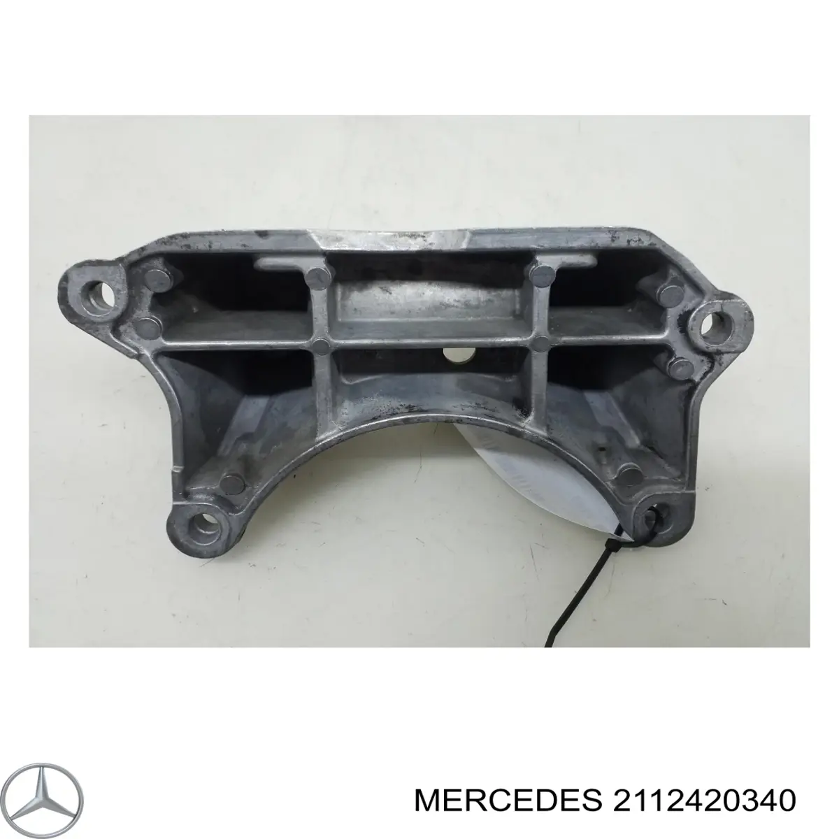 Comprar 2112420340 Mercedes Soporte de cojín de la caja de cambios