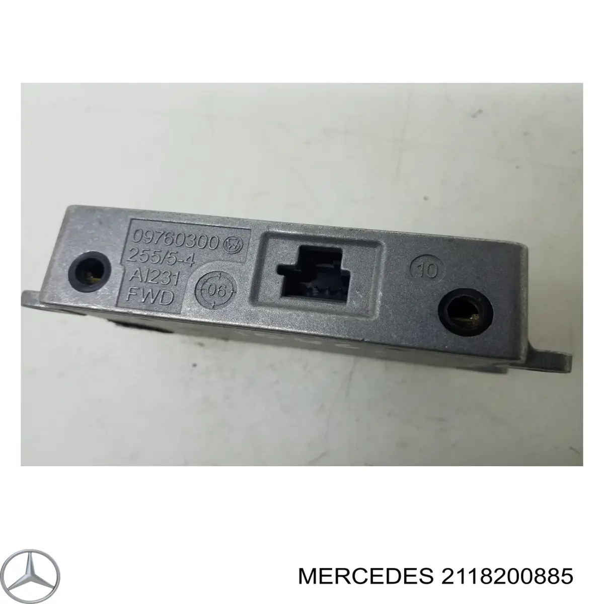 Amplificador de señal de antena Mercedes 2118200885