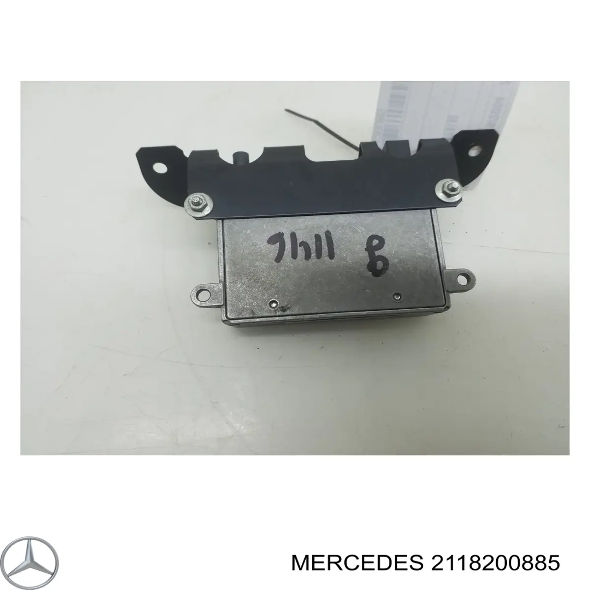2118200885 Mercedes Amplificador de señal de antena