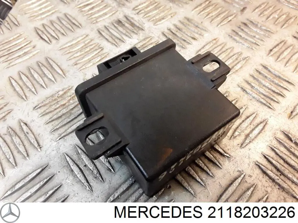 2118203226 Mercedes