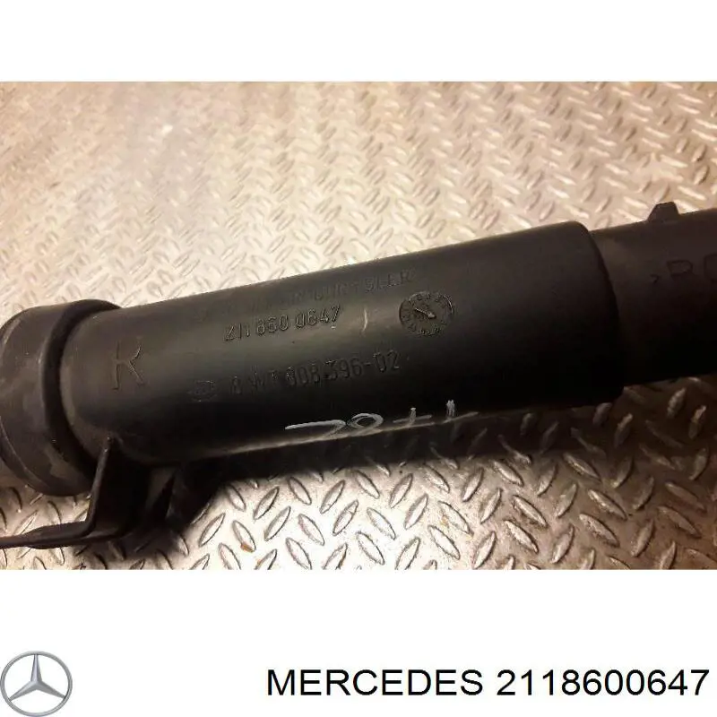 2118600647 Mercedes tobera de agua regadora, lavado de faros, delantera derecha