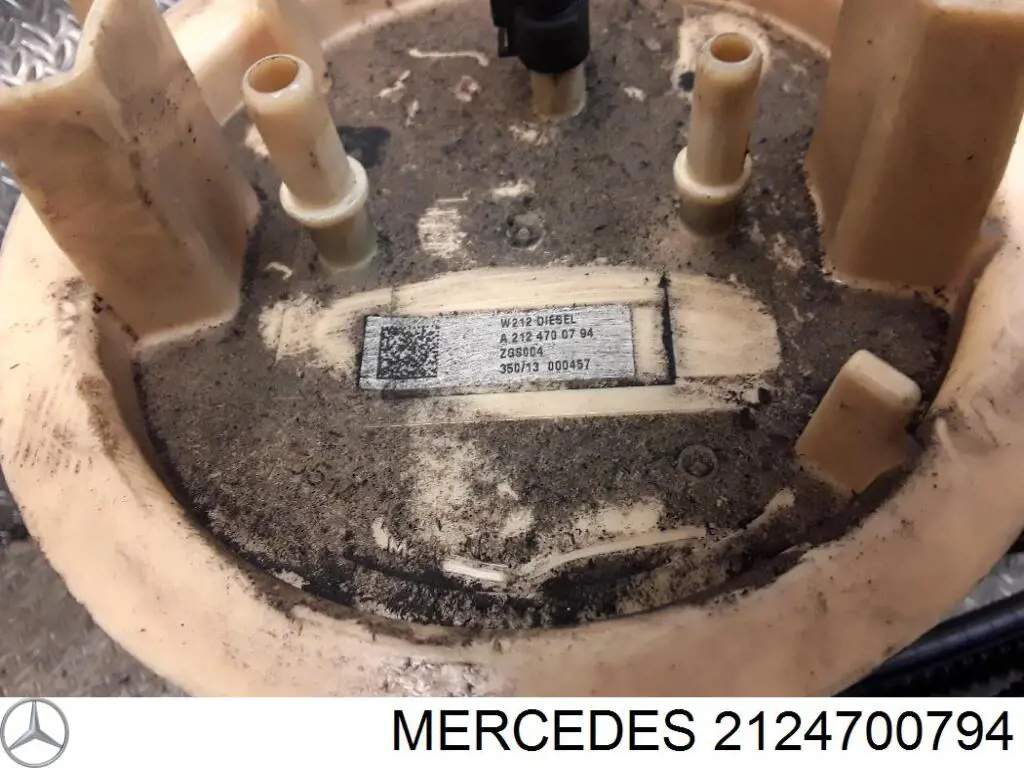 2124700794 Mercedes módulo alimentación de combustible