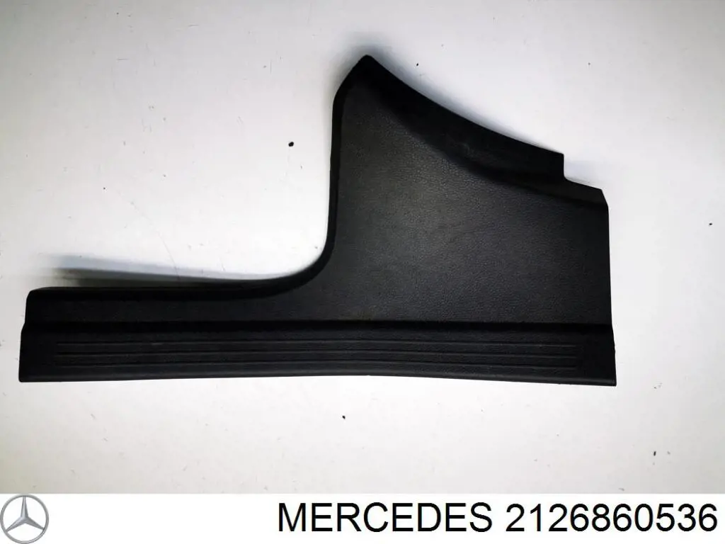 2126860536 Mercedes listón de acceso interior trasero izquierdo