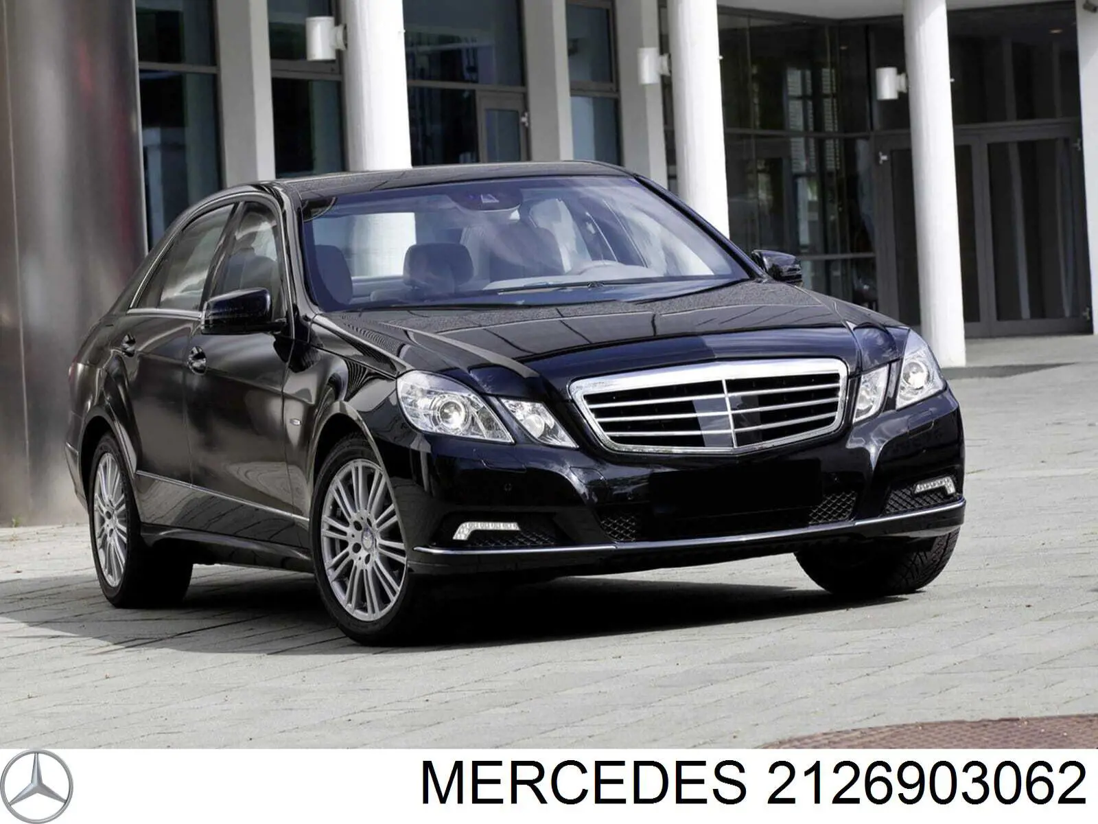 2126903062 Mercedes moldura de la puerta trasera derecha