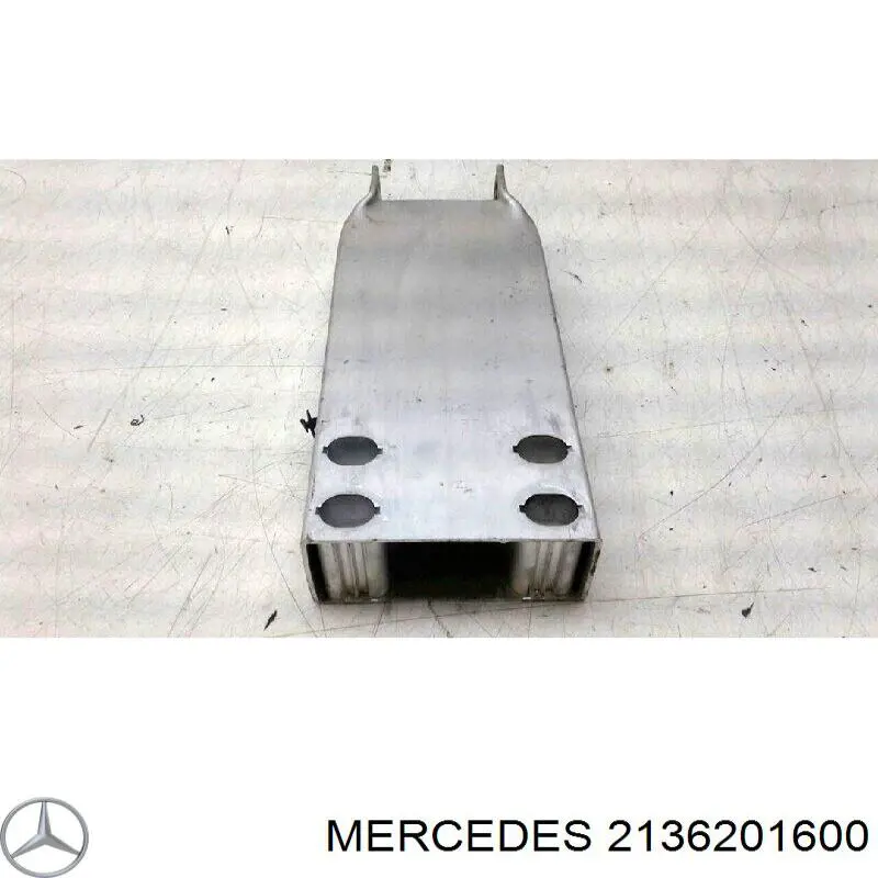 2136201600 Mercedes soporte de amplificador de parachoques delantero