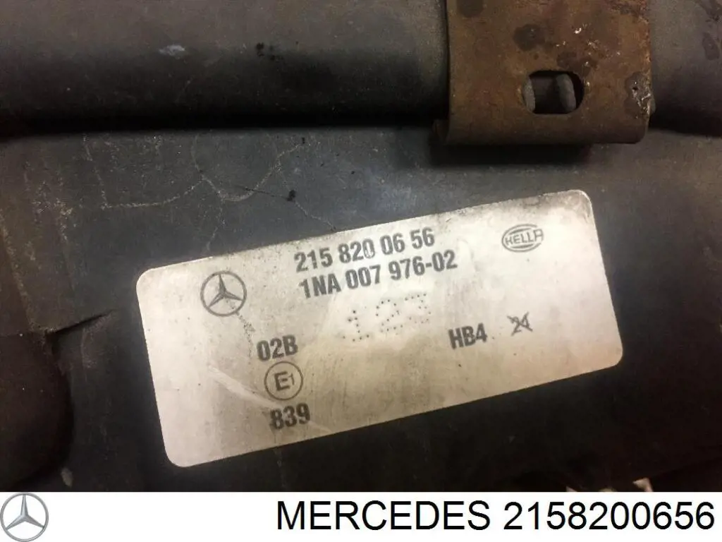 2158200656 Mercedes faro antiniebla derecho